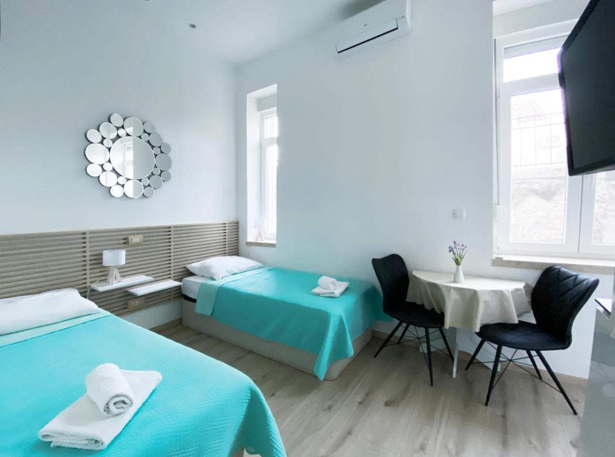 En-Suite Iris On Rokova Street - 5 Min Walk To The Old Town Of Split Luaran gambar